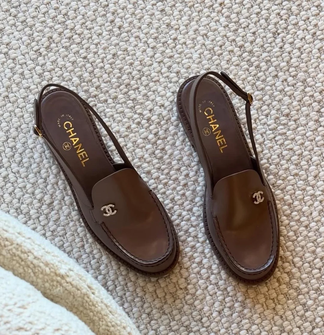 CHANEL OPEN LOAFER BROWN